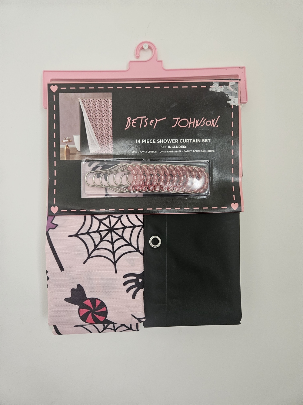 Betsey Johnson 14-Piece Shower Curtain Set – Pink Halloween – New